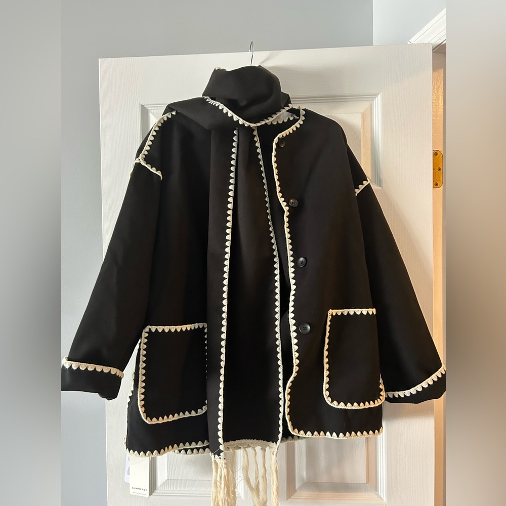 Trim Contrast Coat & Scarf